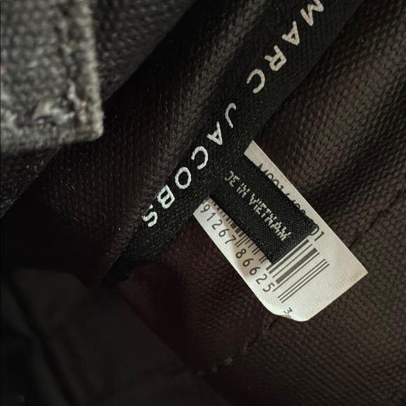 Marc Jacobs Black Messenger Bag - Picture 10 of 12